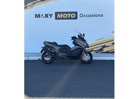 KYMCO AK 550