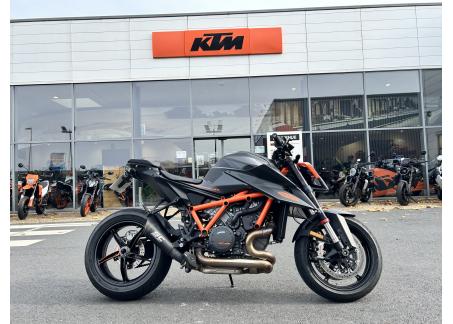 KTM 1290 SUPER DUKE R