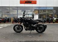HUSQVARNA SVARTPILEN 125 ABS