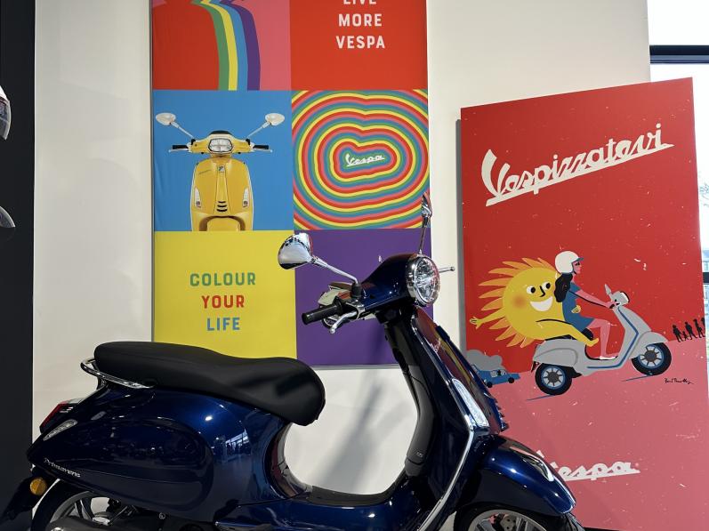 VESPA PRIMAVERA 125