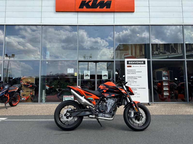 KTM 890 DUKE GP